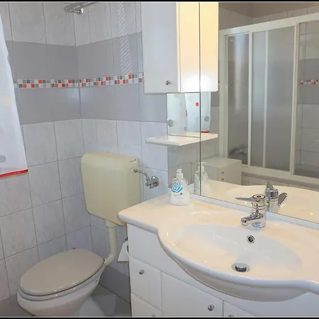 Lejlighed Druzinski Apartmaji Orlando Za Popoln Oddih V Izoli - Orlando Family Retreat In *