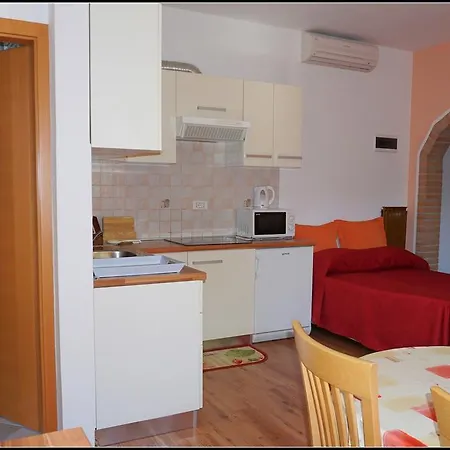 Lejlighed Druzinski Apartmaji Orlando Za Popoln Oddih V Izoli - Orlando Family Retreat In Izola